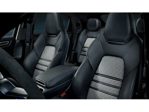 porsche cayenne coupe cayenne-coupe-gts-coupe interior